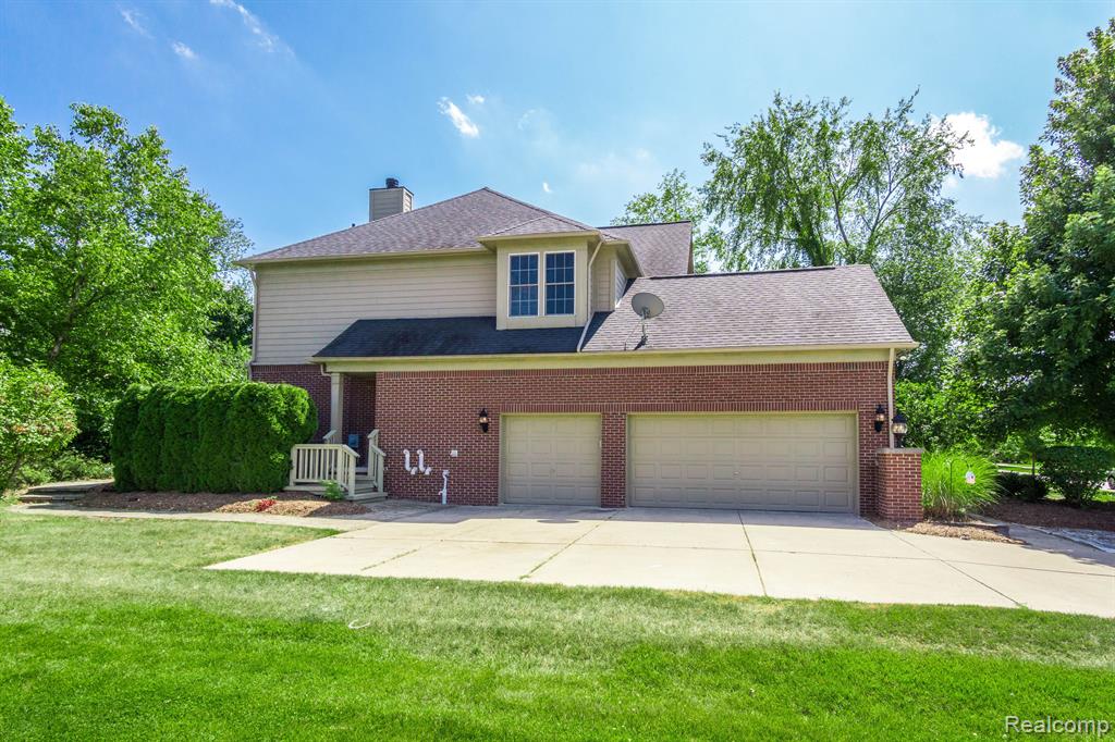 16026 JOHNSON CREEK Drive, Northville, MI 48168 — Photo 64