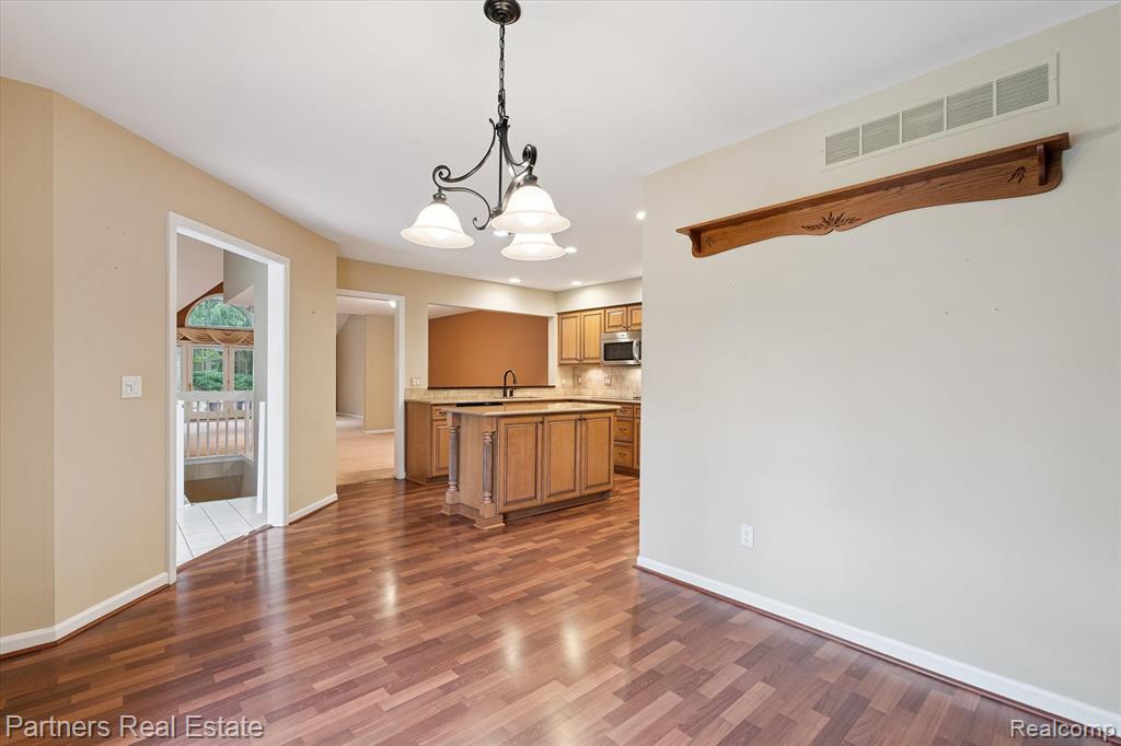 4445 Golf View Drive, Brighton, MI 48116 — Photo 12