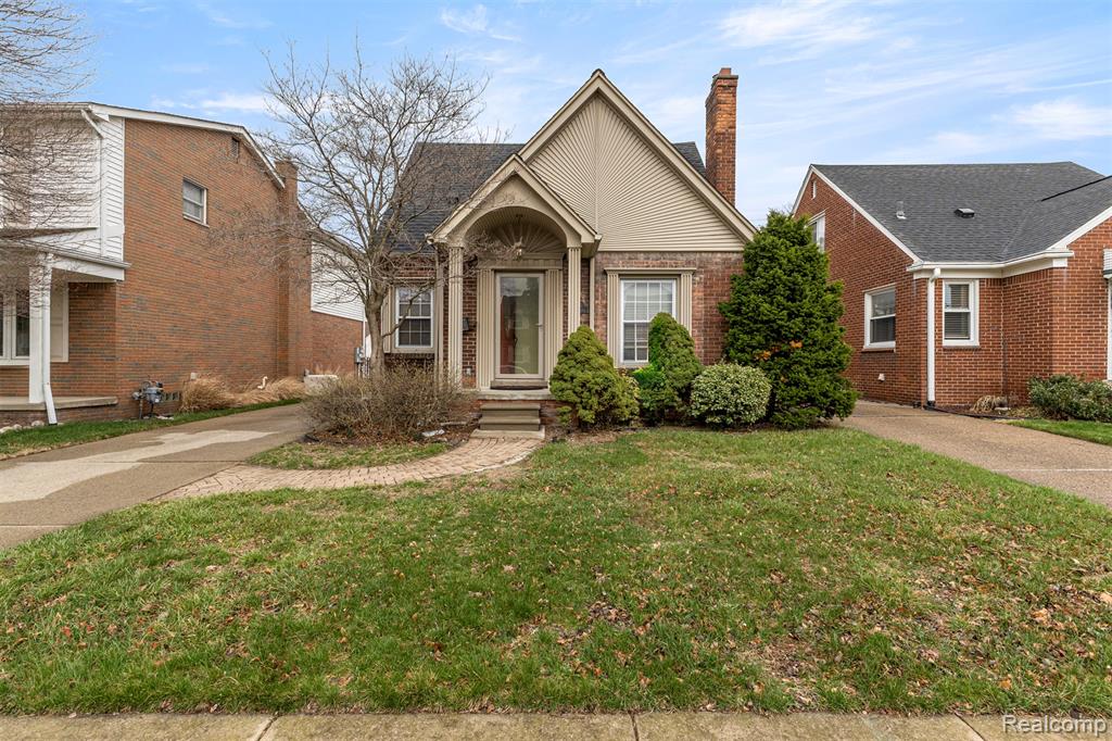 11688 SE Bear Meadows Drive, Alto, MI, 49302