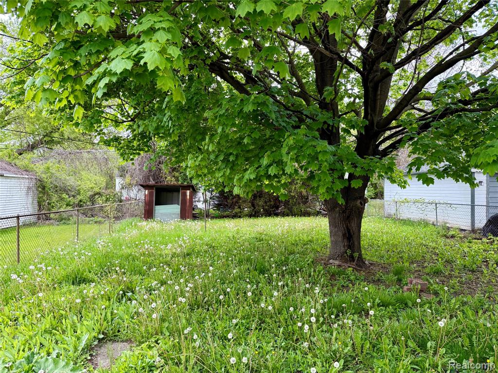 7313 Grandville Avenue, Detroit, MI 48228 — Photo 23