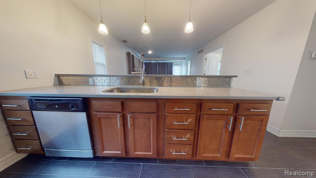 444 MASSOIT Street, Clawson, MI — Photo 5