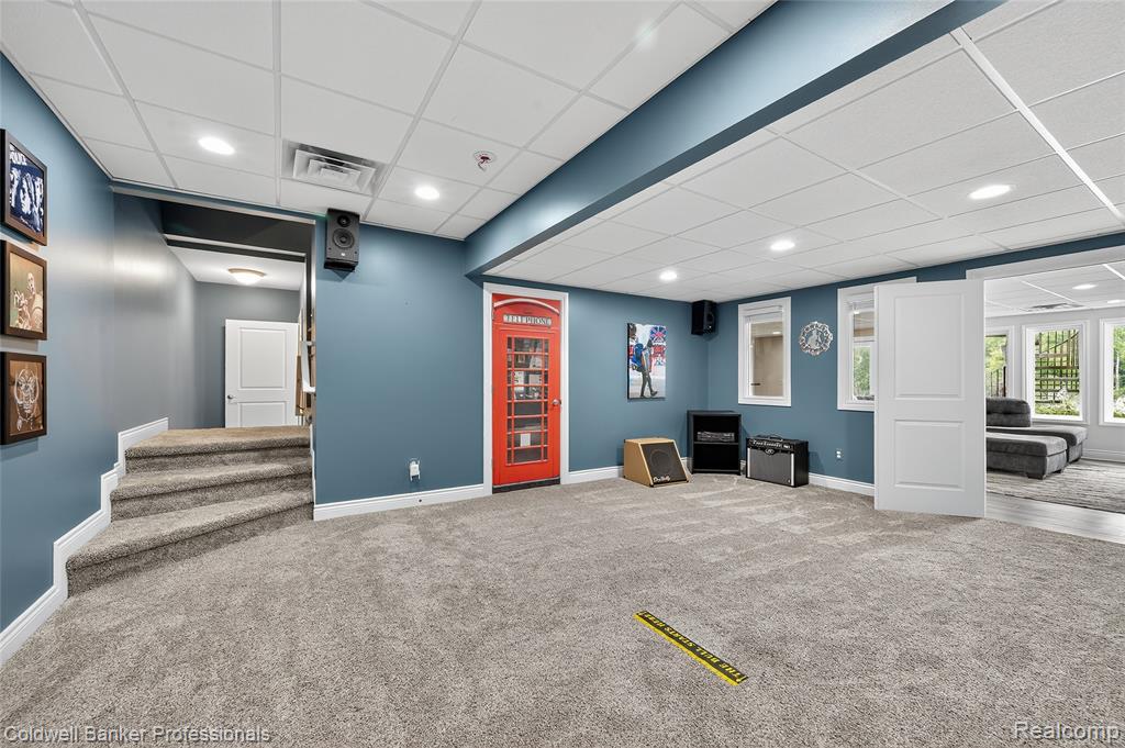 668 E Buell Road, Rochester, MI 48306 — Photo 38