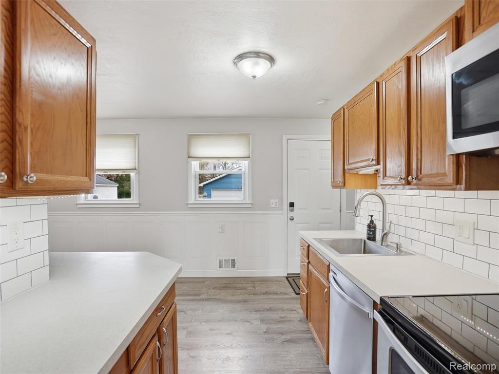 15380 Maxwell Avenue, Plymouth, MI 48170 — Photo 15