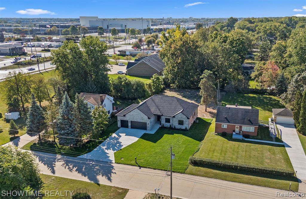5636 Paris, Sterling Heights, MI 48310 — Photo 35