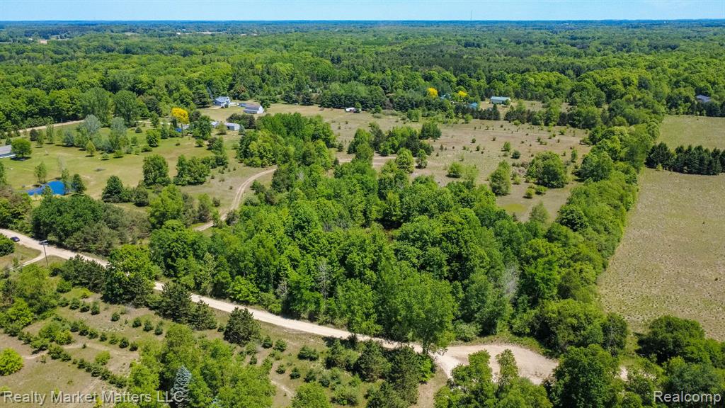 5400 Snow Den Trail, Columbiaville, MI 48421 — Photo 27
