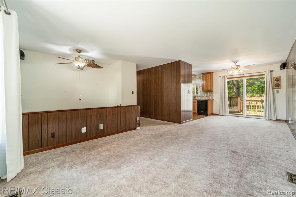 822 Manzano Drive, Wolverine Lake, MI 48390 — Photo 6