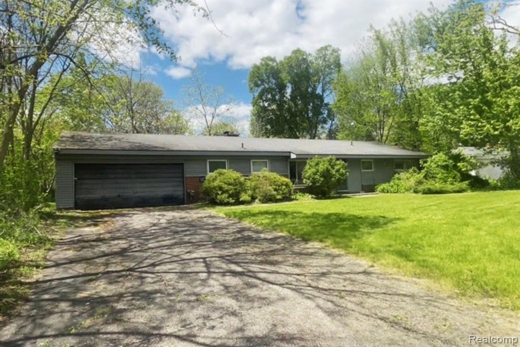7166 Cottonwood Knoll, West Bloomfield, MI — Photo 2