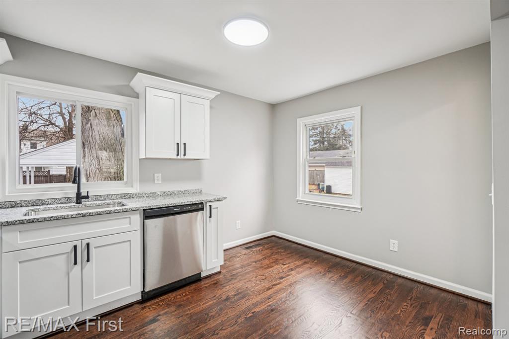 23818 Tawas Avenue, Hazel Park, MI 48030 — Photo 8