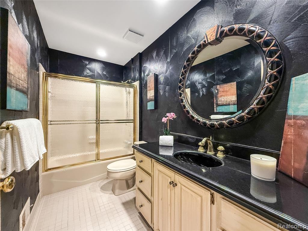 6953 Pebble Park Circle, 68, West Bloomfield, MI — Photo 20
