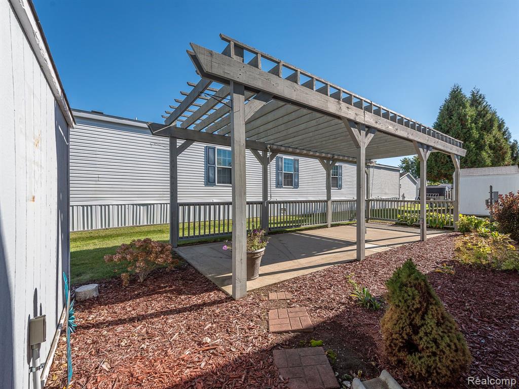 131 KIMBERLY Lane, Dundee, MI 48131 — Photo 27