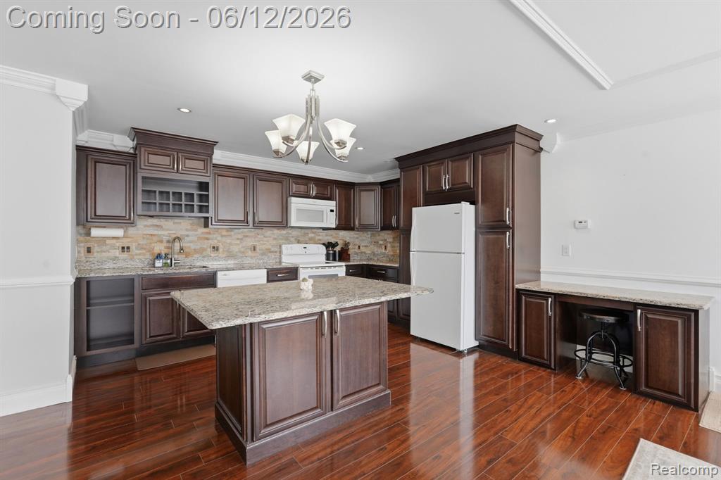 701 W Maple Road, Clawson, MI — Photo 6