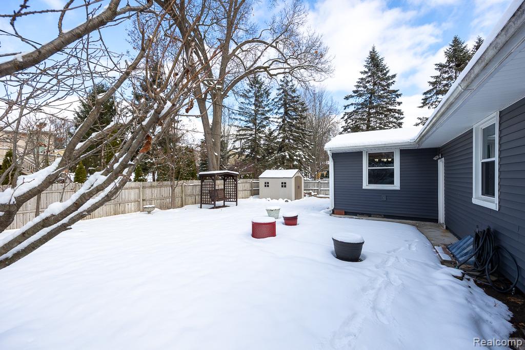 743 E Liberty Street, Milford, MI 48381 — Photo 18