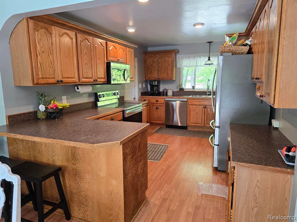 300 W LACKIE Court, Sanford, MI 48657 — Photo 10