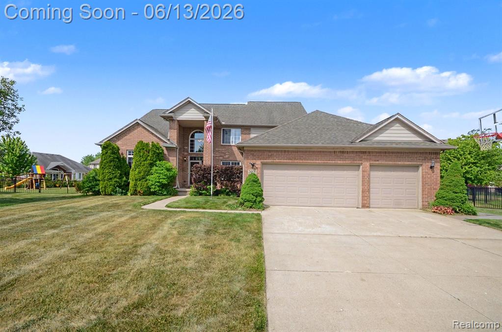 26820 Alderman Court, Harrison Township, MI — Photo 2