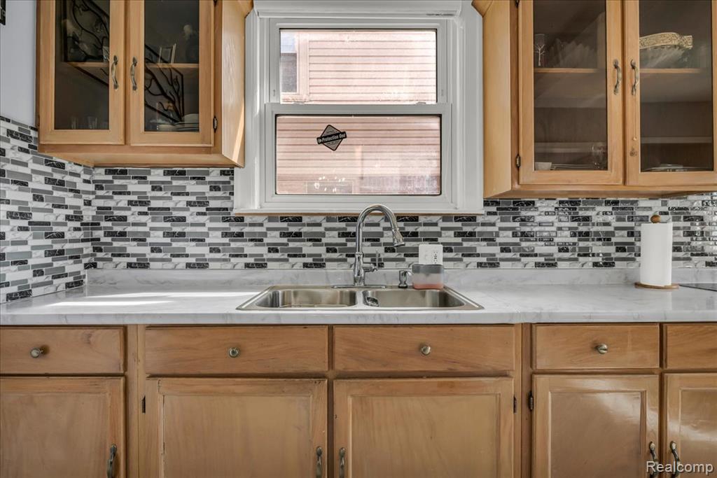 6101 Appoline Street, Dearborn, MI 48126 — Photo 12