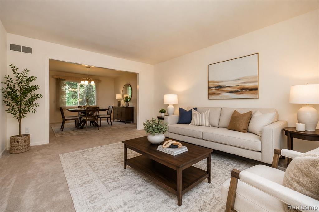 6926 Alden Drive, West Bloomfield, MI 48324 — Photo 17