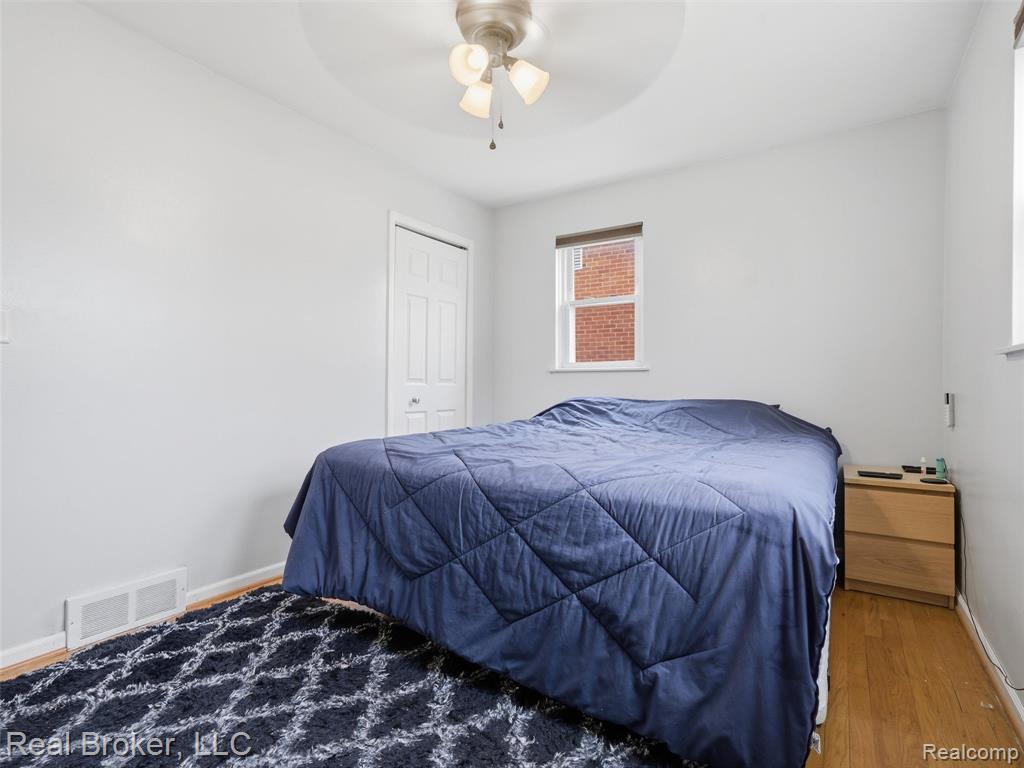 1584 Beaupre Avenue, Madison Heights, MI 48071 — Photo 7