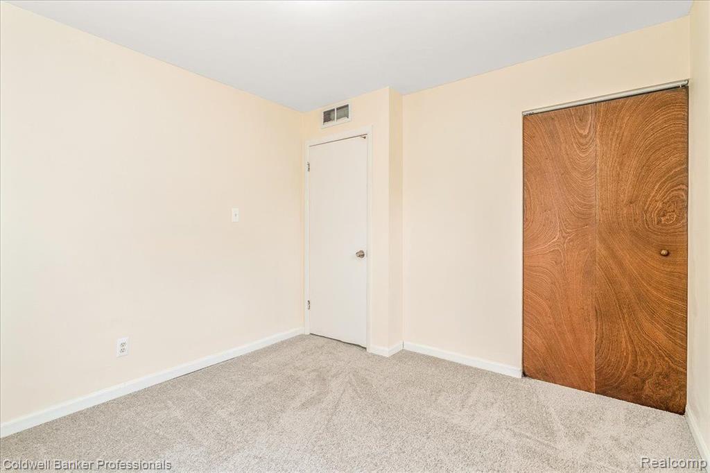 1210 Red Leaf Lane, Ypsilanti, MI 48198 — Photo 40