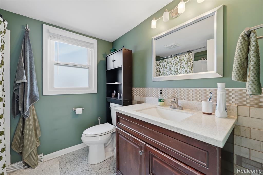 707 Donald Avenue, Royal Oak, MI 48073 — Photo 16