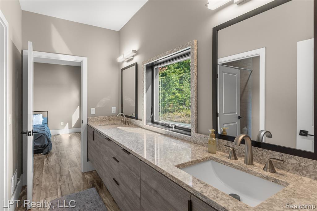 5029 Forest Valley Drive, Clarkston, MI 48348 — Photo 39
