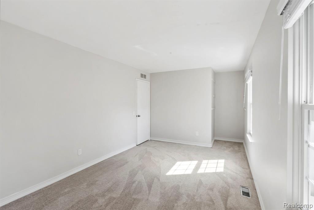 23507 N Rockledge, Novi, MI — Photo 20