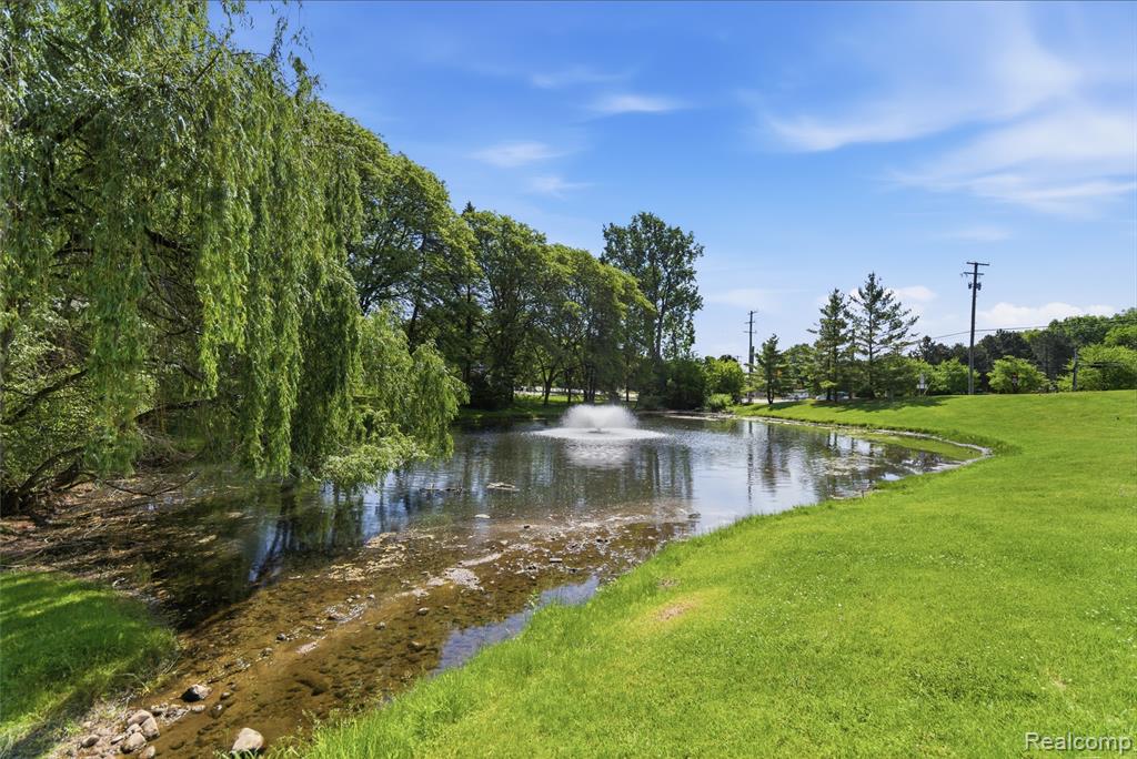 868 Yorktown Court, Northville, MI 48167 — Photo 41