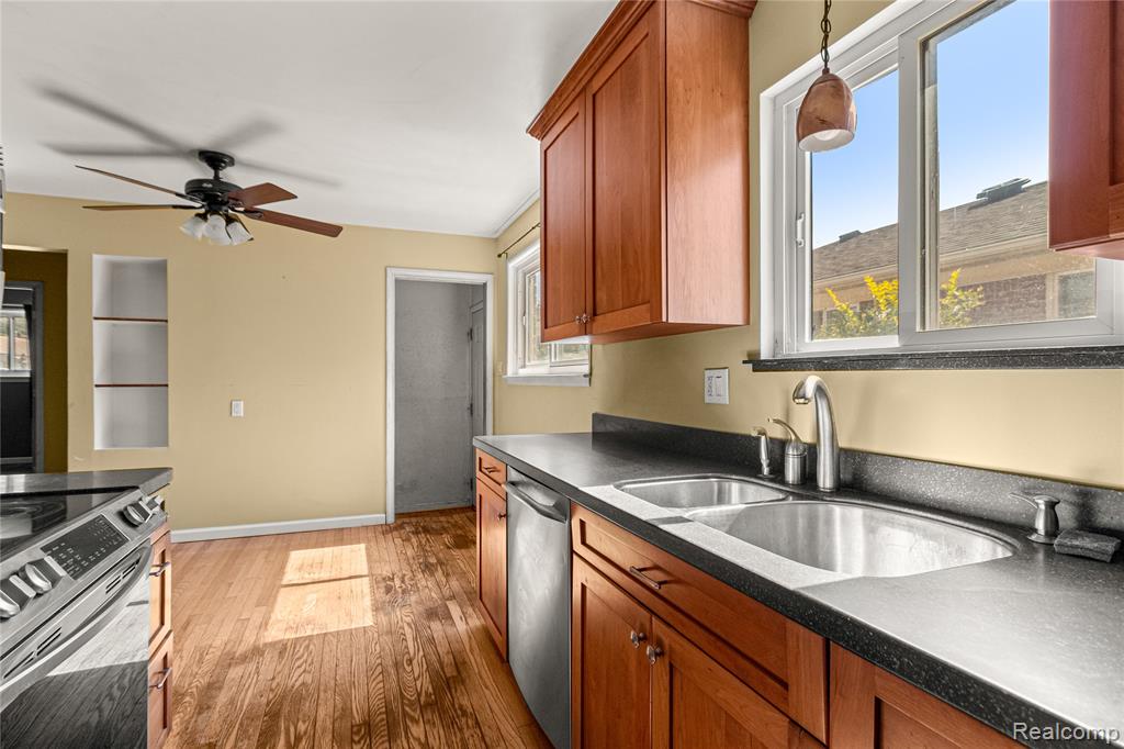 4459 McKinley Street, Dearborn Heights, MI 48125 — Photo 8