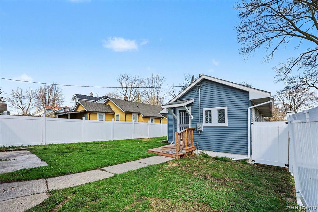 925 Kenilworth Avenue, Pontiac, MI 48340 — Photo 5