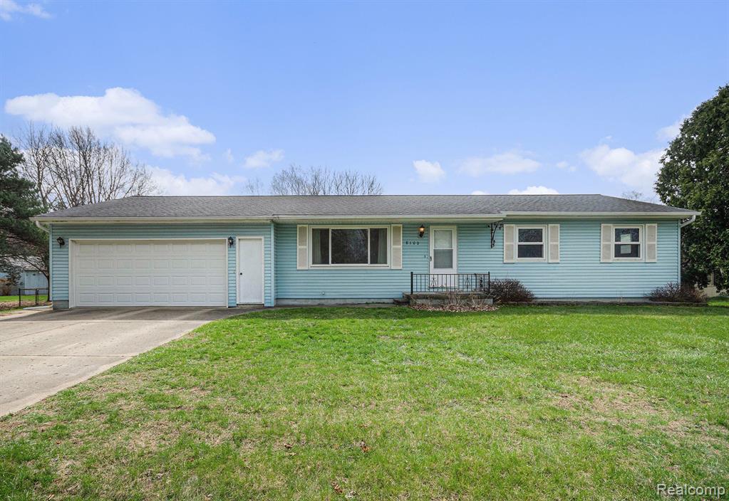 8100 RUSSELL Street, Shelby Twp, MI 48317 — Photo 2