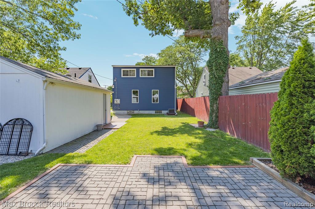 808 N Edgeworth Avenue, Royal Oak, MI 48067 — Photo 46