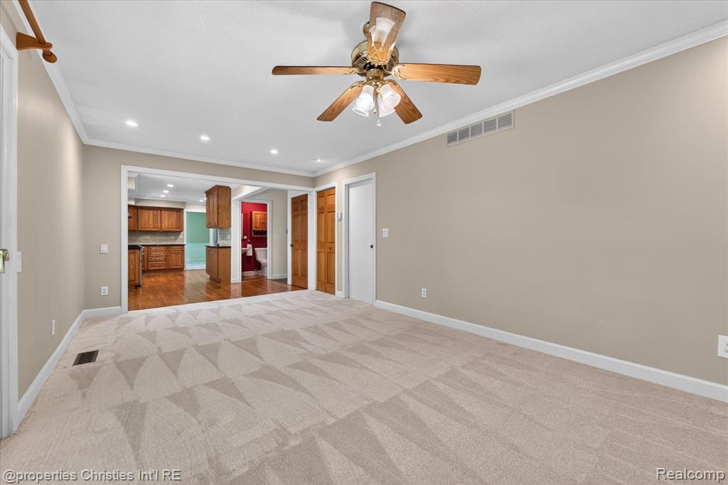 4352 Greenstown Drive, West Bloomfield, MI 48323 — Photo 18