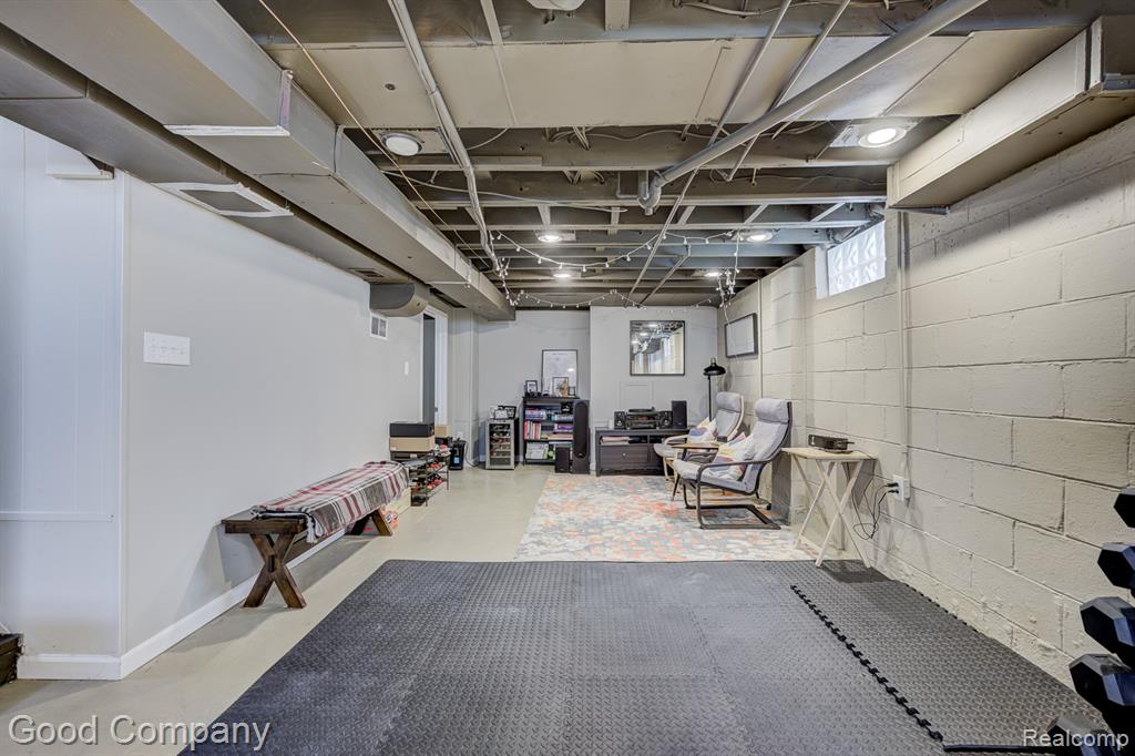 812 N Edgeworth Avenue, Royal Oak, MI 48067 — Photo 31