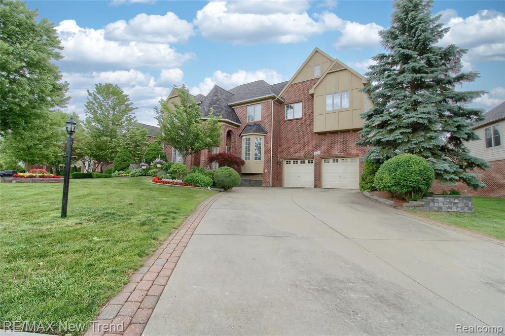 41672 Clemens Circle, Novi, MI 48377 — Photo 3