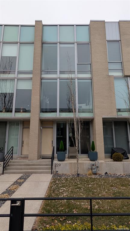 229 Alfred Street - Photo 3