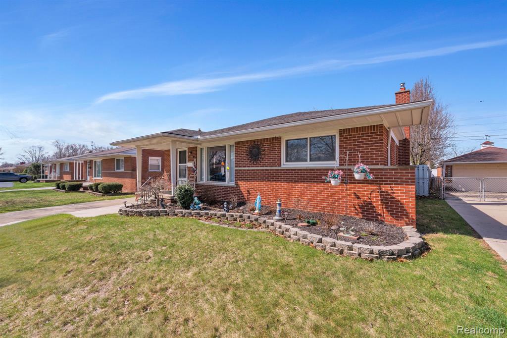 8701 Glengary Street, Dearborn Heights, MI 48127 — Photo 2