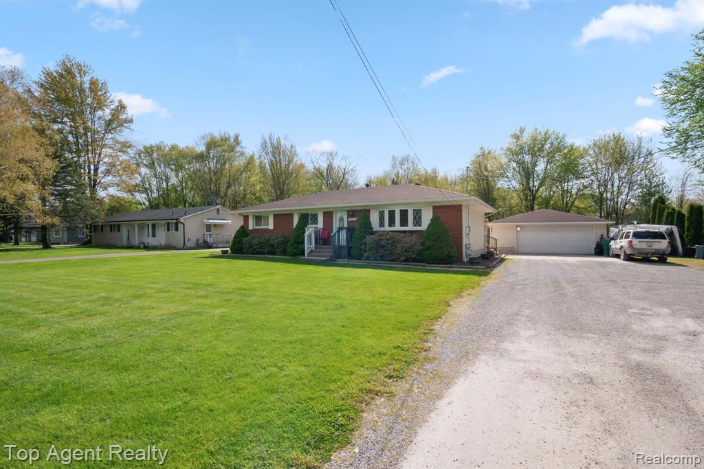 54951 Ridge Road, New Baltimore, MI 48047 — Photo 3