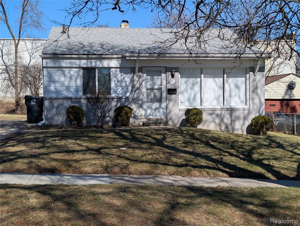 618 Linda Vista Drive, Pontiac, MI 48342 — front exterior
