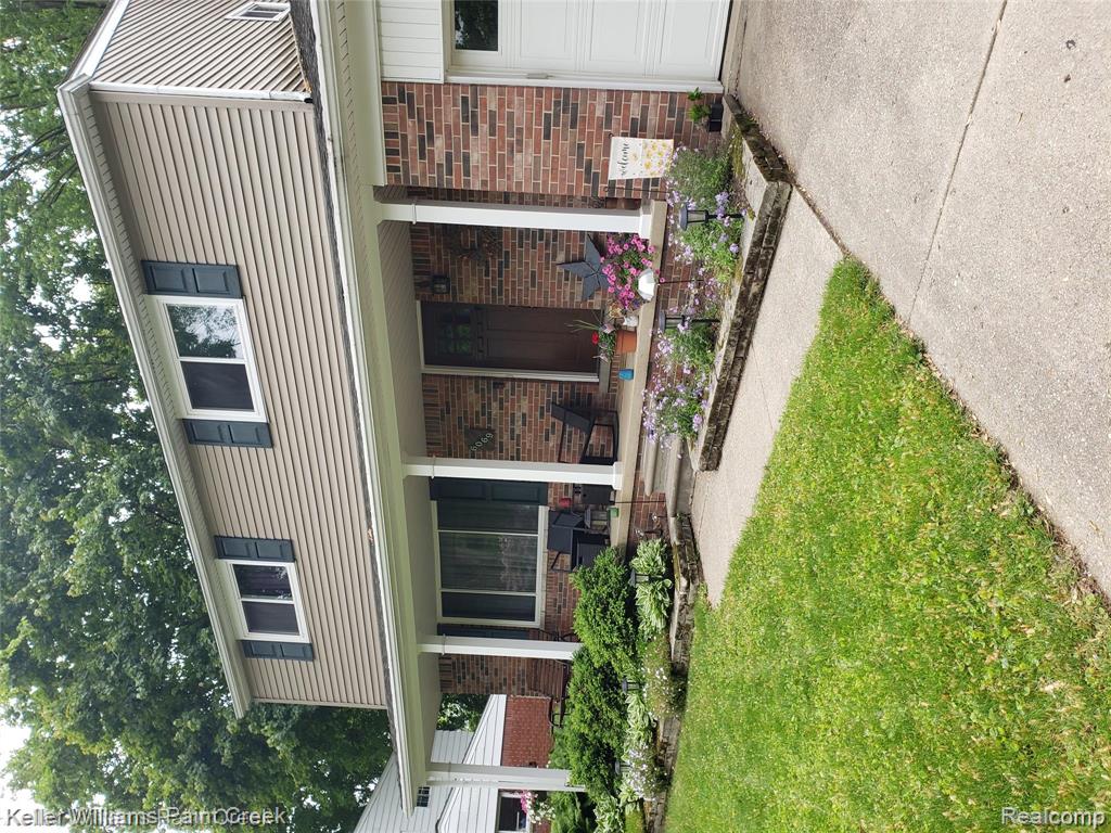 6069 Brynthrop Drive, Shelby Twp, MI 48316 — Photo 2