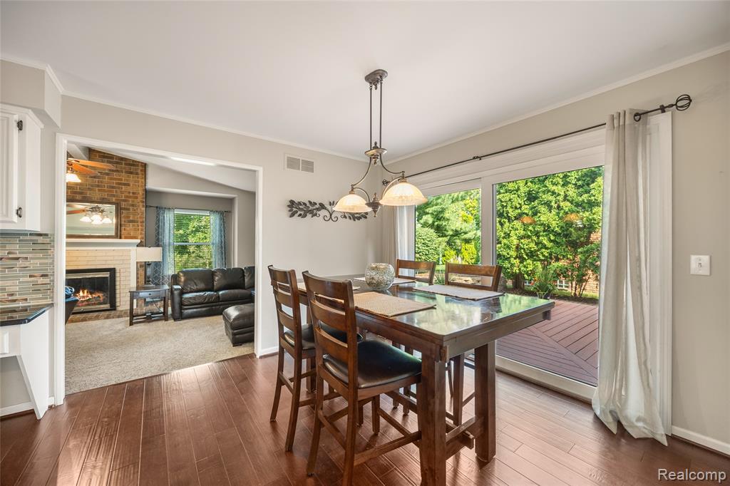 46073 Hollowoode Lane, Macomb, MI 48044 — Photo 8
