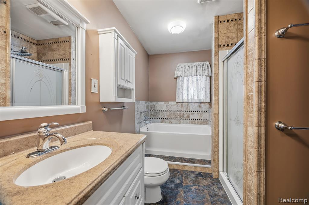 21650 Telegraph Road, Romulus, MI 48174 — Photo 36