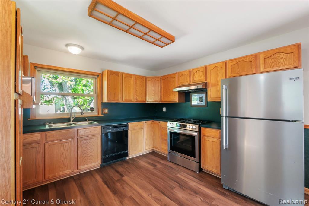 1344 Saltz Court, Canton, MI 48187 — Photo 12
