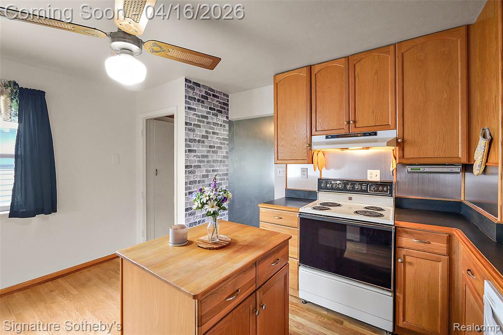 842 Schuman Street, Garden City, MI — Photo 6