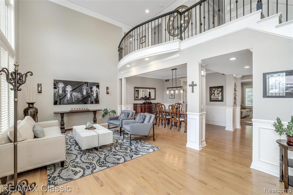 18438 Clairmont Circle E, Northville, MI 48168 — Photo 11