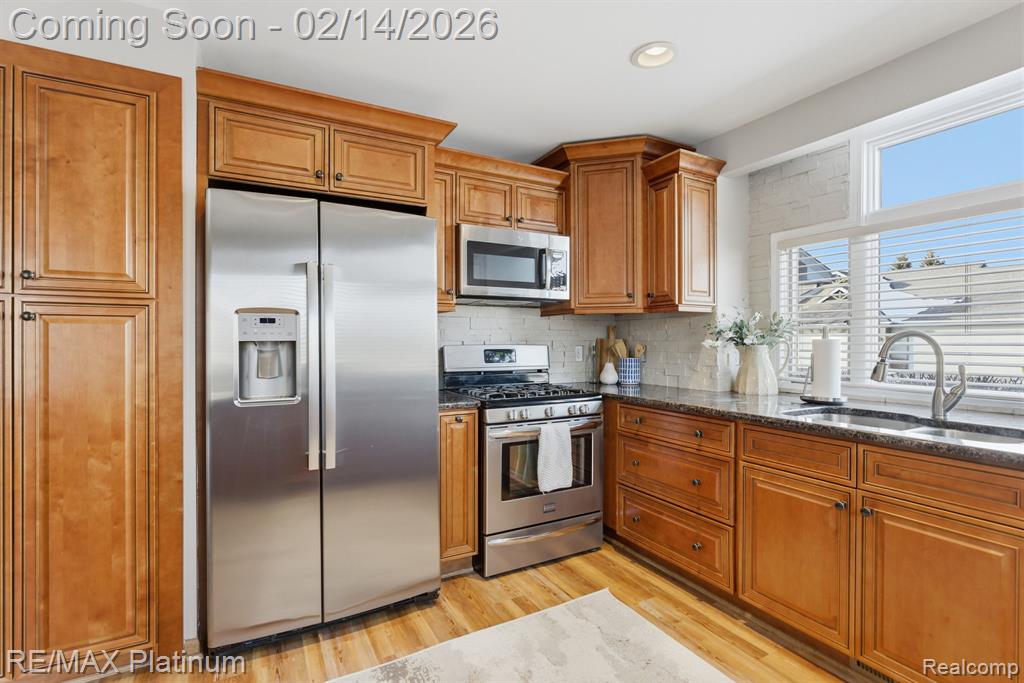 1239 Cedarwood Drive, Brighton, MI 48116 — Photo 9