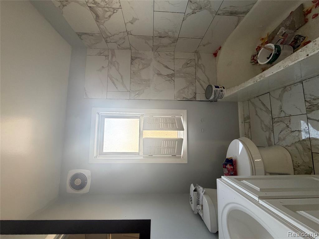 16092 Manning Street, Detroit, MI 48205 — Photo 7