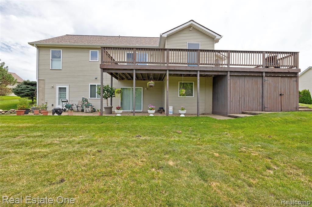 5899 Cobblestone Drive, Almont, MI 48461 — Photo 47