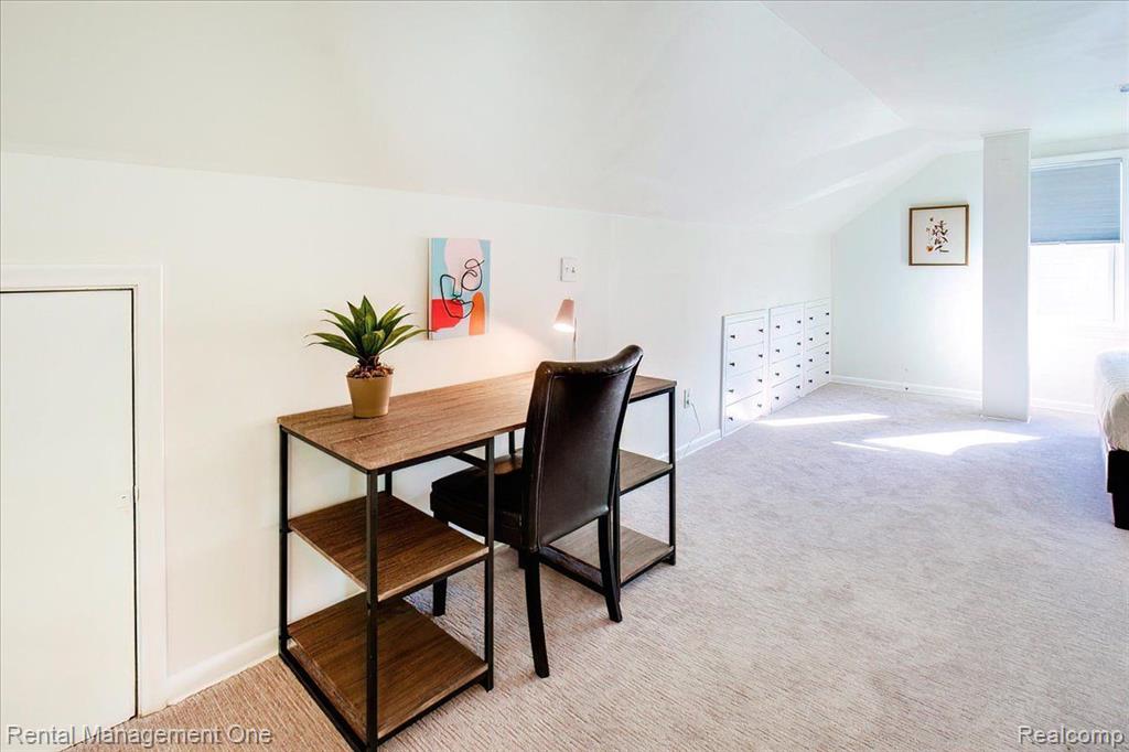 710 E 12 MILE Road, Royal Oak, MI 48073 — Photo 22