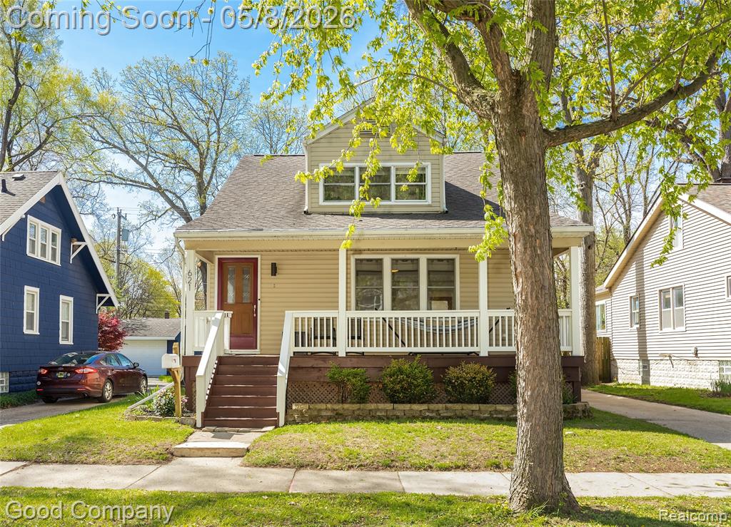 621 W Hazelhurst Street, Ferndale, MI 48220 — Photo 2