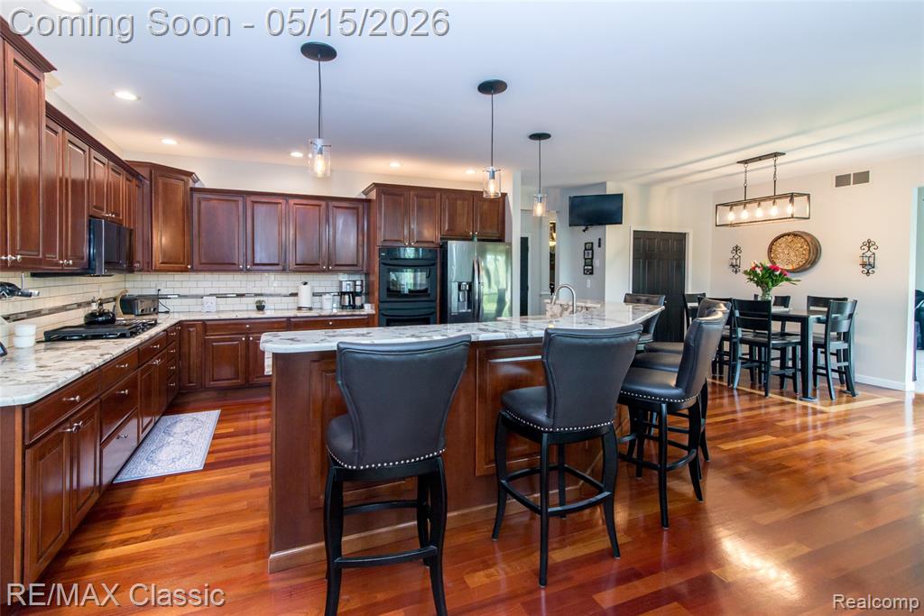 4144 Meadow Hills Drive, Pinckney, MI 48169 — Photo 2