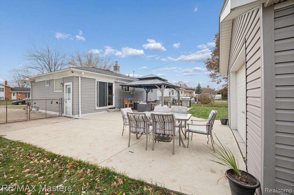 31630 Lynne Drive, Rockwood, MI — Photo 22